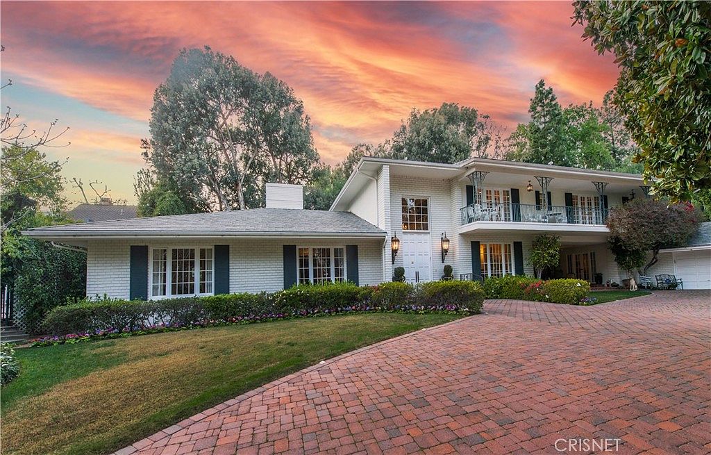 4559 Petit Ave, Encino, CA 91436 — sold by DMF Realty